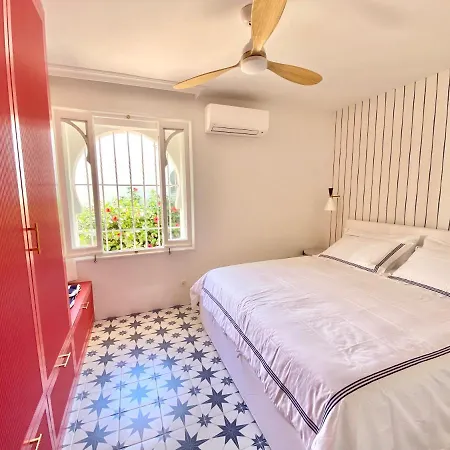 Golden Mile Front Line Apartment Marbella