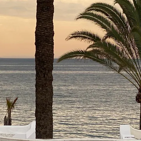 Golden Mile Front Line Lejlighed Marbella
